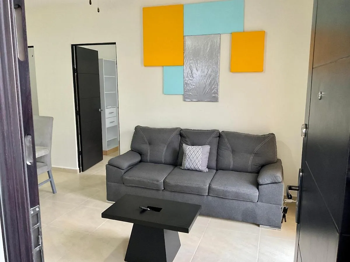 Yellowsub Apartments Cancun